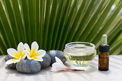 huile de beauté visage et corps anti-tâche, anti-âge, fermeté et éclat de la peau