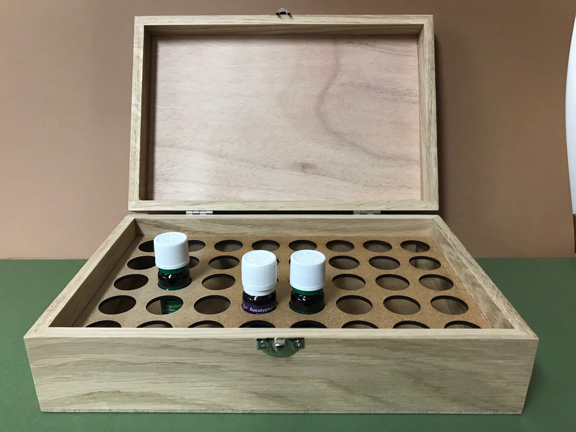 Aromathèque coffret en chêne naturel  - 40 trous