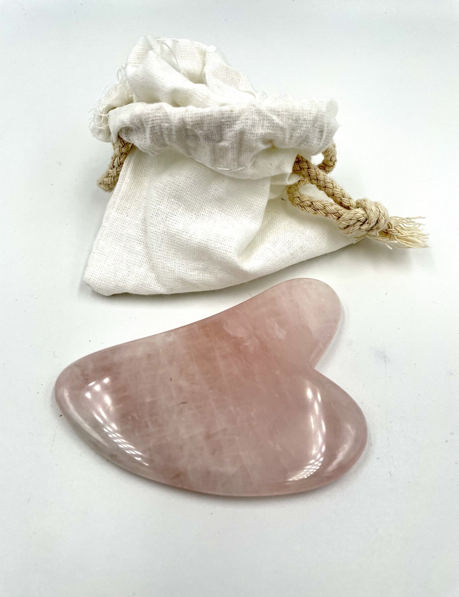 gua-sha-quartz-rose.jpg