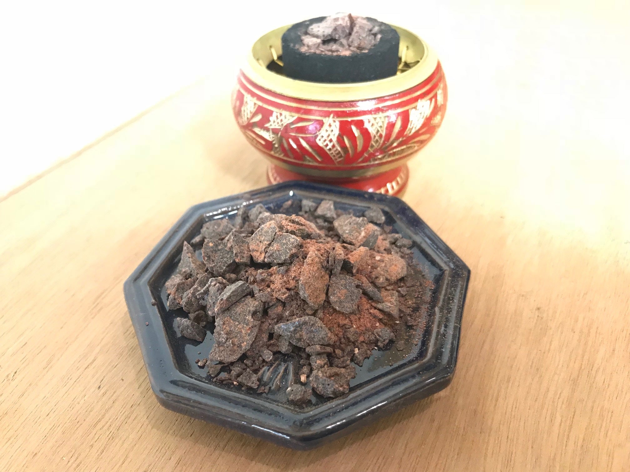 sang-du-dragon-encens-rare-pur-en-grains.jpg